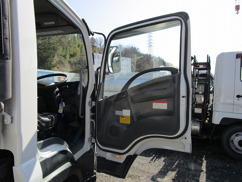 フォワード 4tダンプ|中古トラックの販売・買取・査定のアイナビ