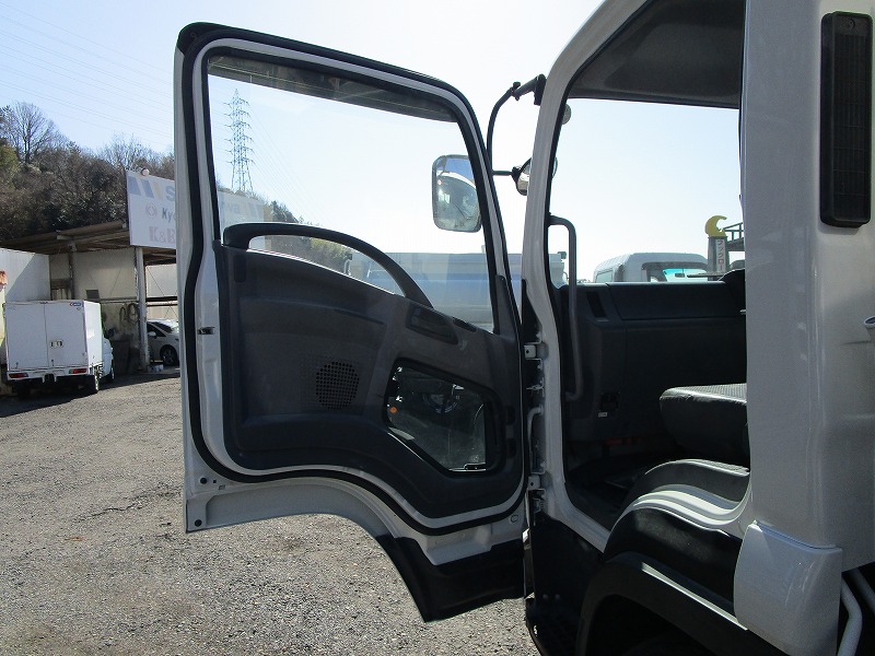 フォワード 4tダンプ|中古トラックの販売・買取・査定のアイナビ