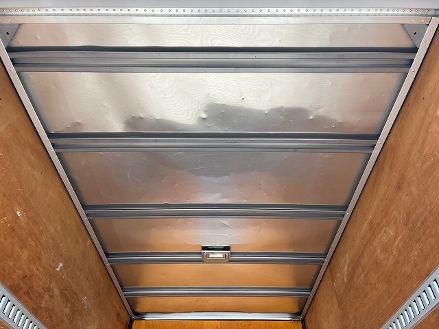 キャンター オートフロア★標準幅★内高:202cm★12.8万km★デュオニック|中古トラックの販売・買取・査定のアイナビ