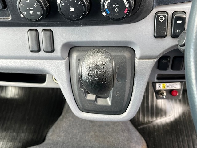 キャンター オートフロア★標準幅★内高:202cm★12.8万km★デュオニック|中古トラックの販売・買取・査定のアイナビ