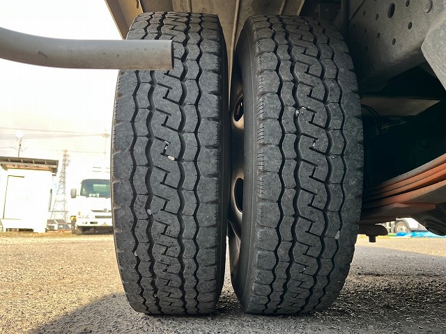 キャンター オートフロア★標準幅★内高:202cm★12.8万km★デュオニック|中古トラックの販売・買取・査定のアイナビ