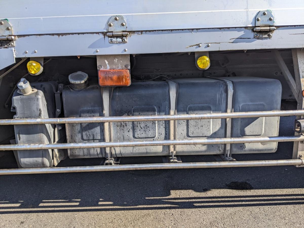 スーパーグレート 希少! H25 AT 3軸 9600ボディ チップ運搬車|中古トラックの販売・買取・査定のアイナビ