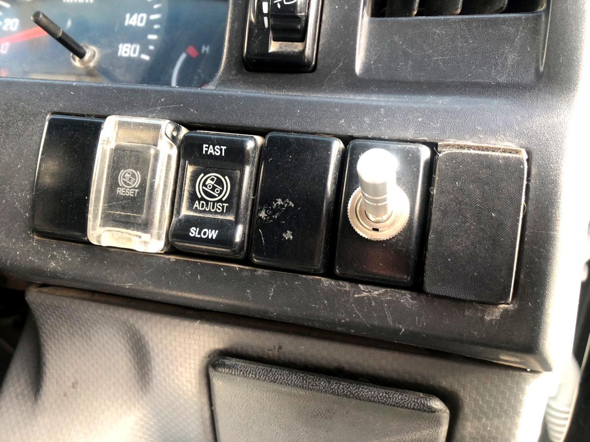 平成24年いすゞエルフ3tダンプ低床SKG-NKR85AD|中古トラックの販売・買取・査定のアイナビ