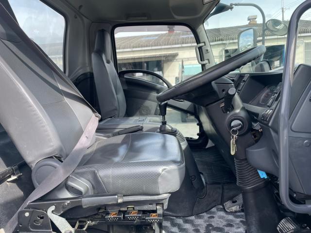 車検付MR1520電動ホッパー6速MT車4t8tコンクリート作業車|中古トラックの販売・買取・査定のアイナビ