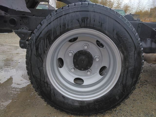 H21年 日野デュトロ3t低床ダンプ|中古トラックの販売・買取・査定のアイナビ