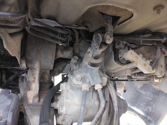 H21年 日野デュトロ3t低床ダンプ|中古トラックの販売・買取・査定のアイナビ