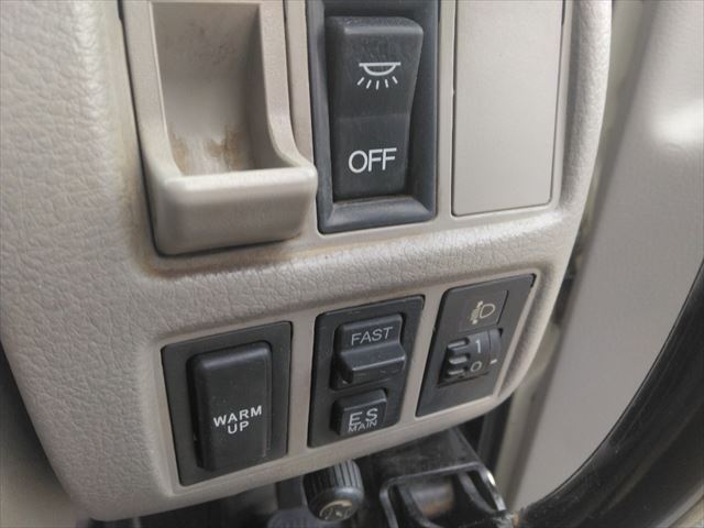 H21年 日野デュトロ3t低床ダンプ|中古トラックの販売・買取・査定のアイナビ