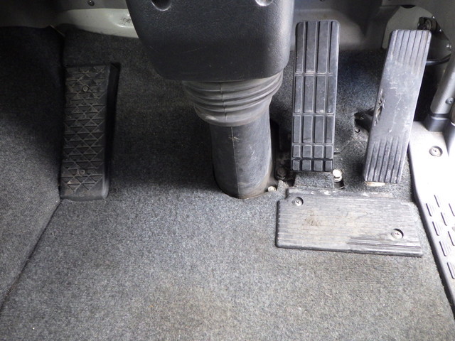 三菱QKG-FV60VJRWヘッド10t超|中古トラックの販売・買取・査定のアイナビ