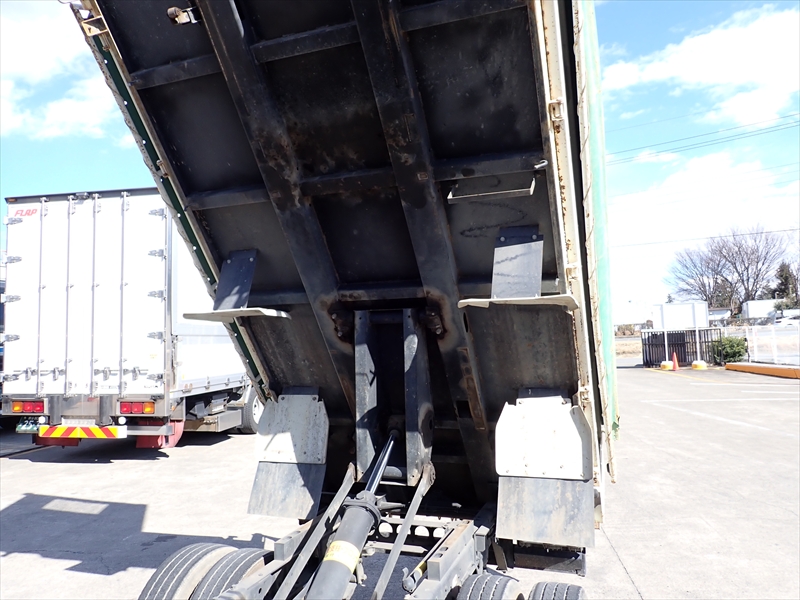 【350568】いすゞ エルフ 強化土砂ダンプ三方開|中古トラックの販売・買取・査定のアイナビ