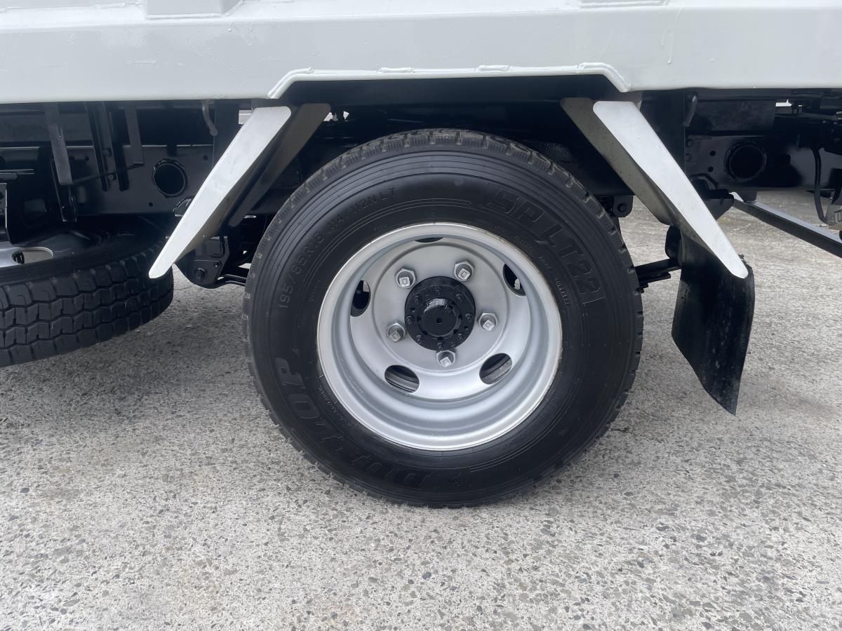 H26デュトロ 3tダンプ|中古トラックの販売・買取・査定のアイナビ