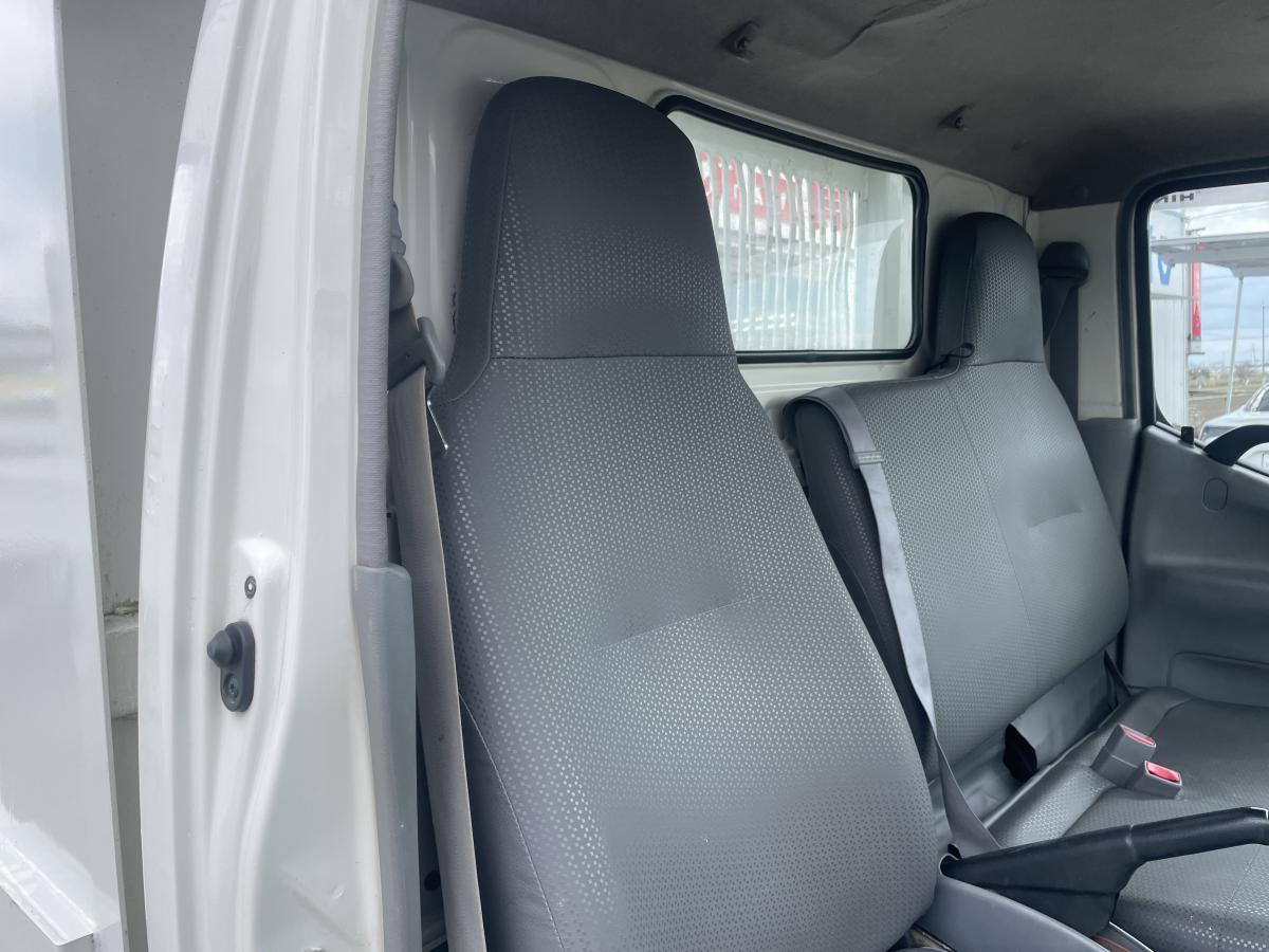 H26デュトロ 3tダンプ|中古トラックの販売・買取・査定のアイナビ