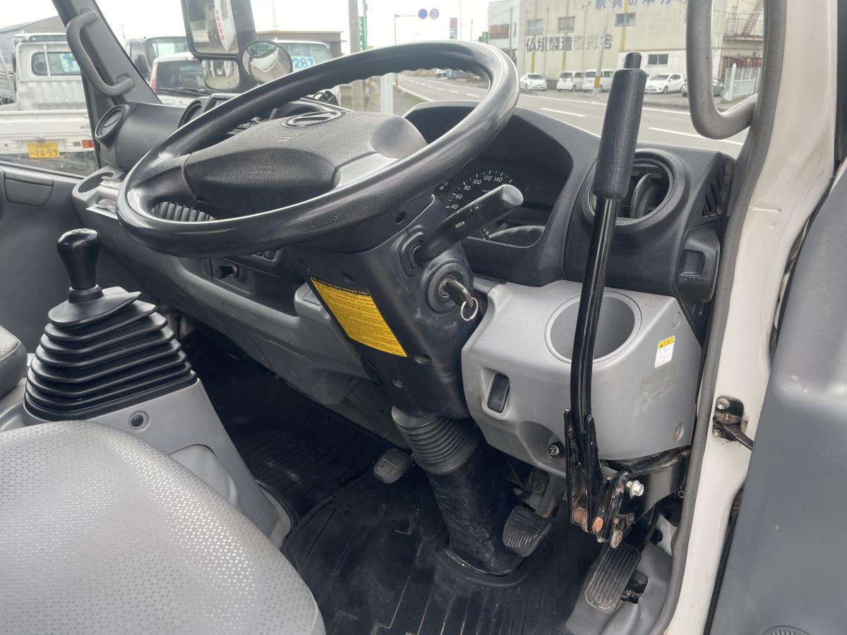 H26デュトロ 3tダンプ|中古トラックの販売・買取・査定のアイナビ