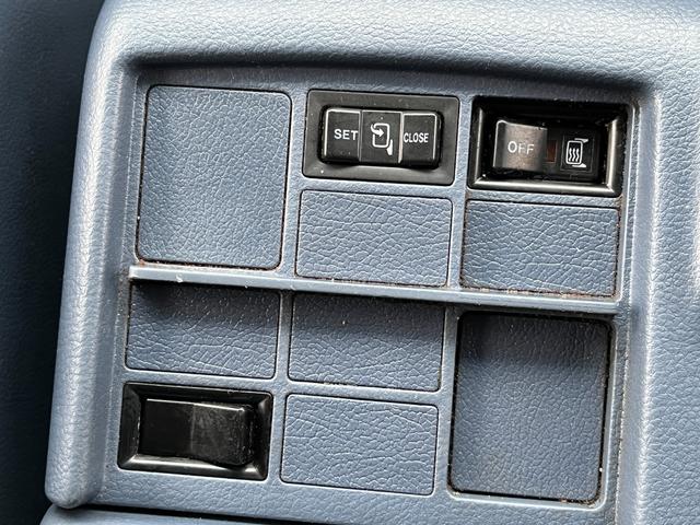 日野プロフィア活魚運搬車|中古トラックの販売・買取・査定のアイナビ