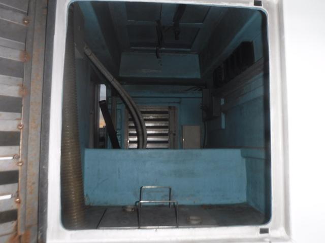 日野プロフィア活魚運搬車|中古トラックの販売・買取・査定のアイナビ