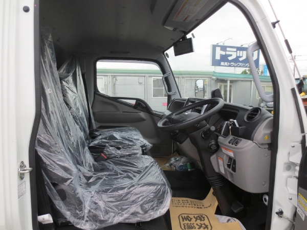 三菱キャンターワイドロングアルミウイング|中古トラックの販売・買取・査定のアイナビ