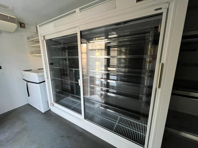 エルフトラック 移動販売車|中古トラックの販売・買取・査定のアイナビ