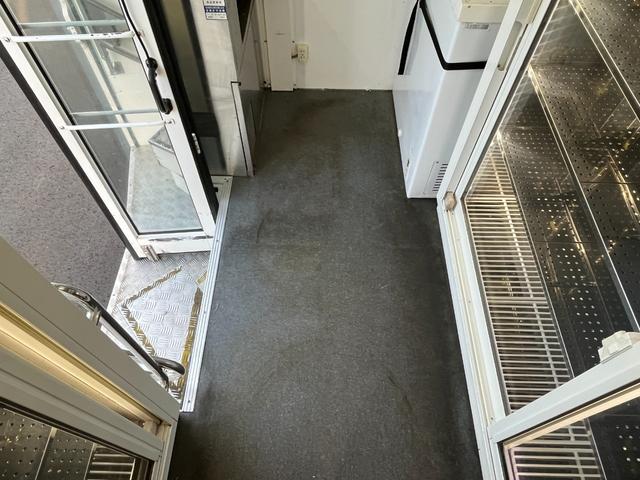 エルフトラック 移動販売車|中古トラックの販売・買取・査定のアイナビ