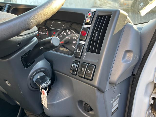 エルフトラック 移動販売車|中古トラックの販売・買取・査定のアイナビ