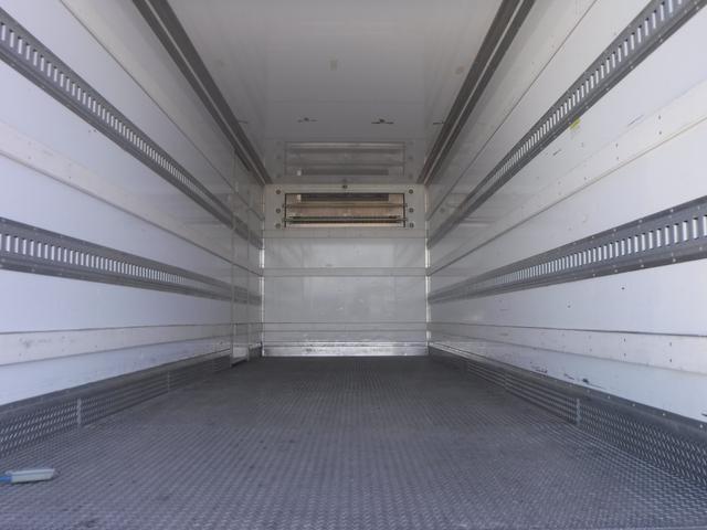 ヒノレンジャー冷蔵冷凍車|中古トラックの販売・買取・査定のアイナビ