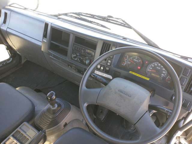 いすゞフォワード 4トンダンプ 後期型 コボレーン 中間ピン|中古トラックの販売・買取・査定のアイナビ