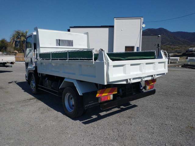 いすゞフォワード 4トンダンプ 後期型 コボレーン 中間ピン|中古トラックの販売・買取・査定のアイナビ