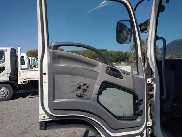 いすゞフォワード 4トンダンプ 後期型 コボレーン 中間ピン|中古トラックの販売・買取・査定のアイナビ