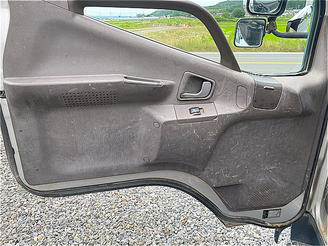 平成10年式☆三菱キャンター ダンプ4段ラジコンフックイン|中古トラックの販売・買取・査定のアイナビ