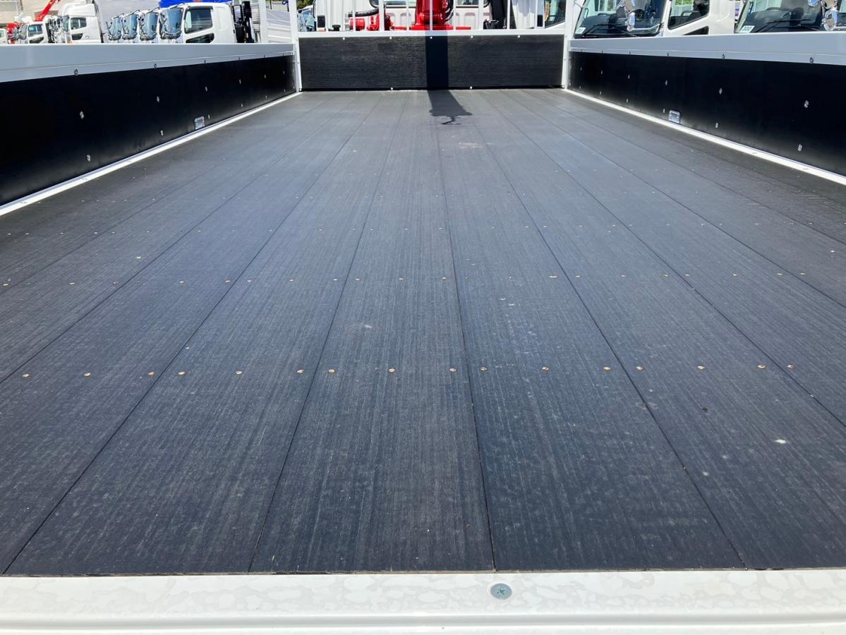 ☆未使用車 増トン クレーン ユニック ワイド 6.7mカット|中古トラックの販売・買取・査定のアイナビ