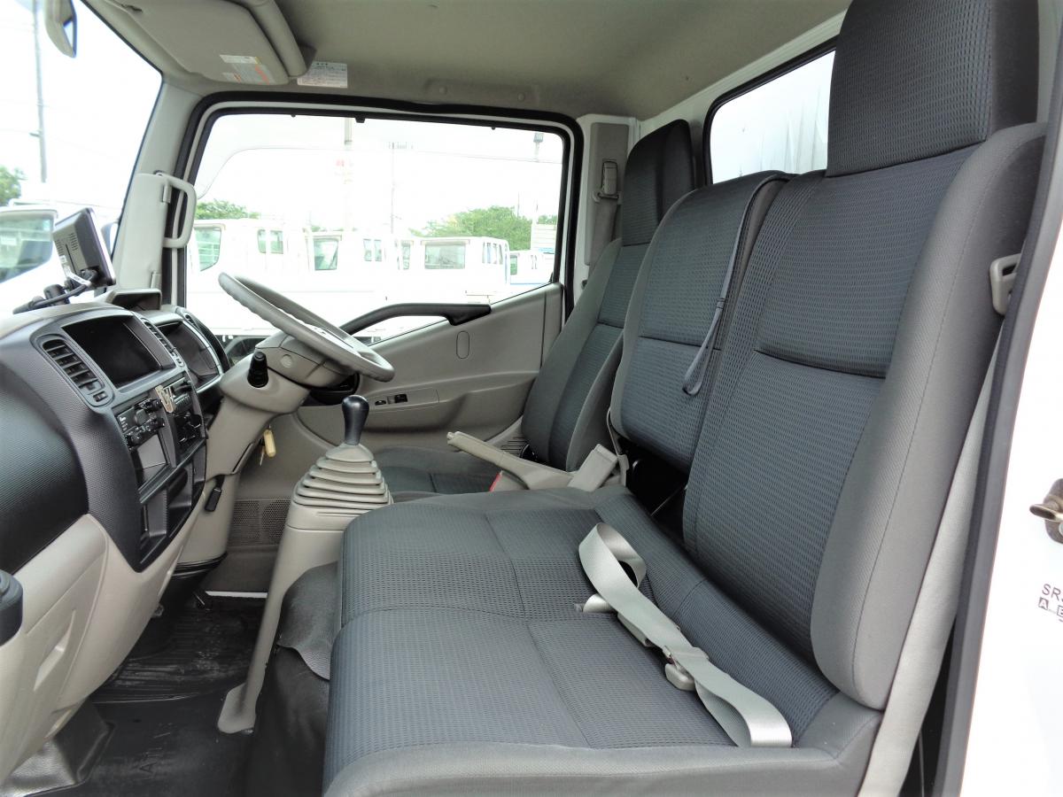 アトラス1.3tパネルバン 走行5万km台 ディーゼルターボ|中古トラックの販売・買取・査定のアイナビ