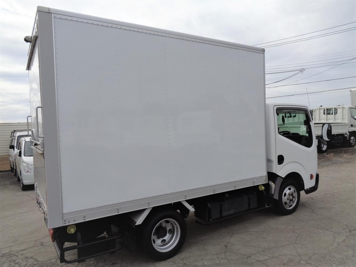 アトラス1.3tパネルバン 走行5万km台 ディーゼルターボ|中古トラックの販売・買取・査定のアイナビ