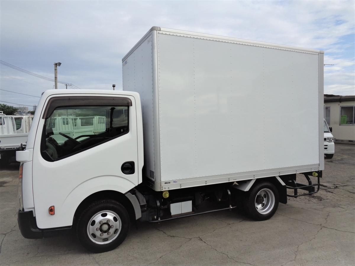 アトラス1.3tパネルバン 走行5万km台 ディーゼルターボ|中古トラックの販売・買取・査定のアイナビ