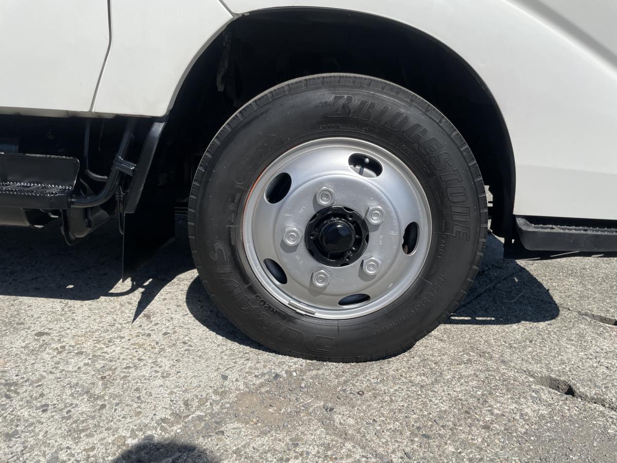 H17トヨエース Wキャブ アーム式パワーゲート ウインチ付|中古トラックの販売・買取・査定のアイナビ