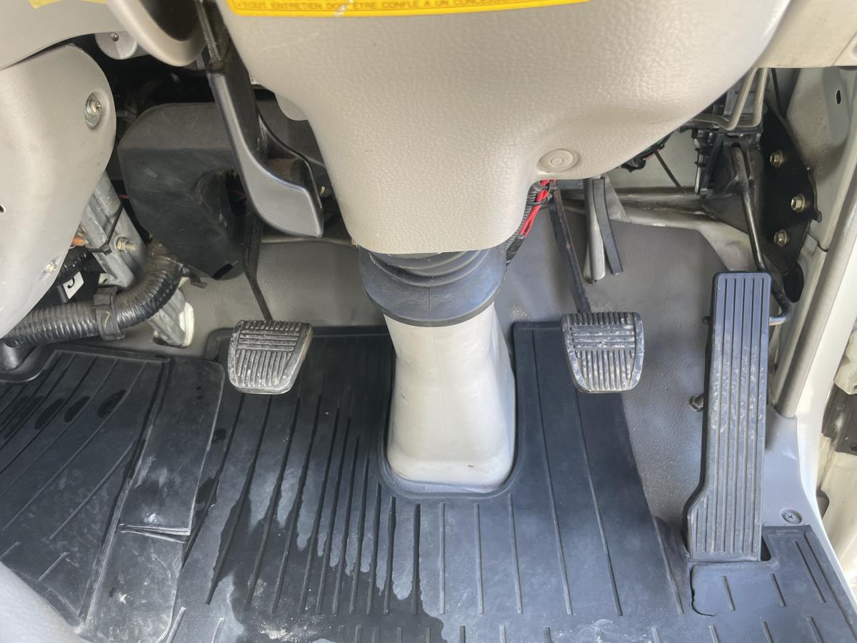 H17トヨエース Wキャブ アーム式パワーゲート ウインチ付|中古トラックの販売・買取・査定のアイナビ