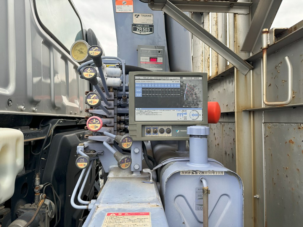 平成19年式☆ギガ2デフタダノZR503 3段ラジコンフックイン|中古トラックの販売・買取・査定のアイナビ