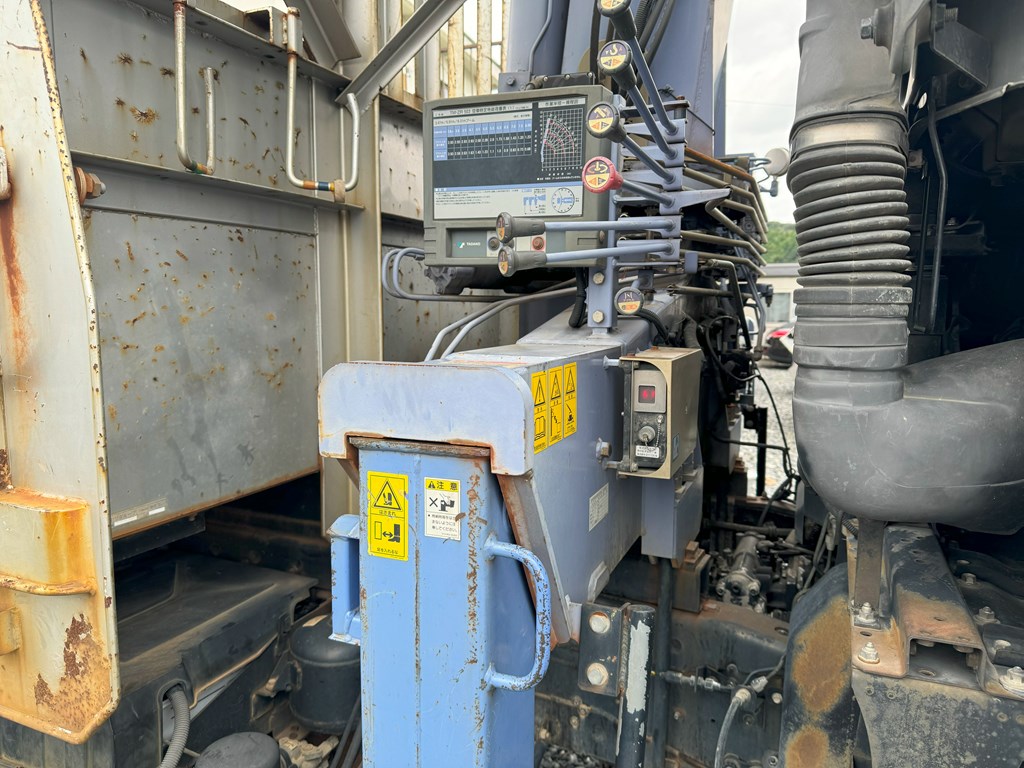 平成19年式☆ギガ2デフタダノZR503 3段ラジコンフックイン|中古トラックの販売・買取・査定のアイナビ