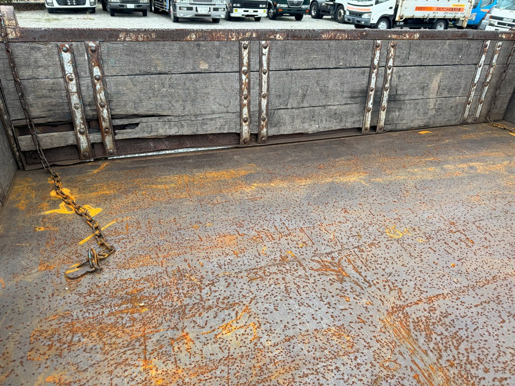 平成19年式☆ギガ2デフタダノZR503 3段ラジコンフックイン|中古トラックの販売・買取・査定のアイナビ