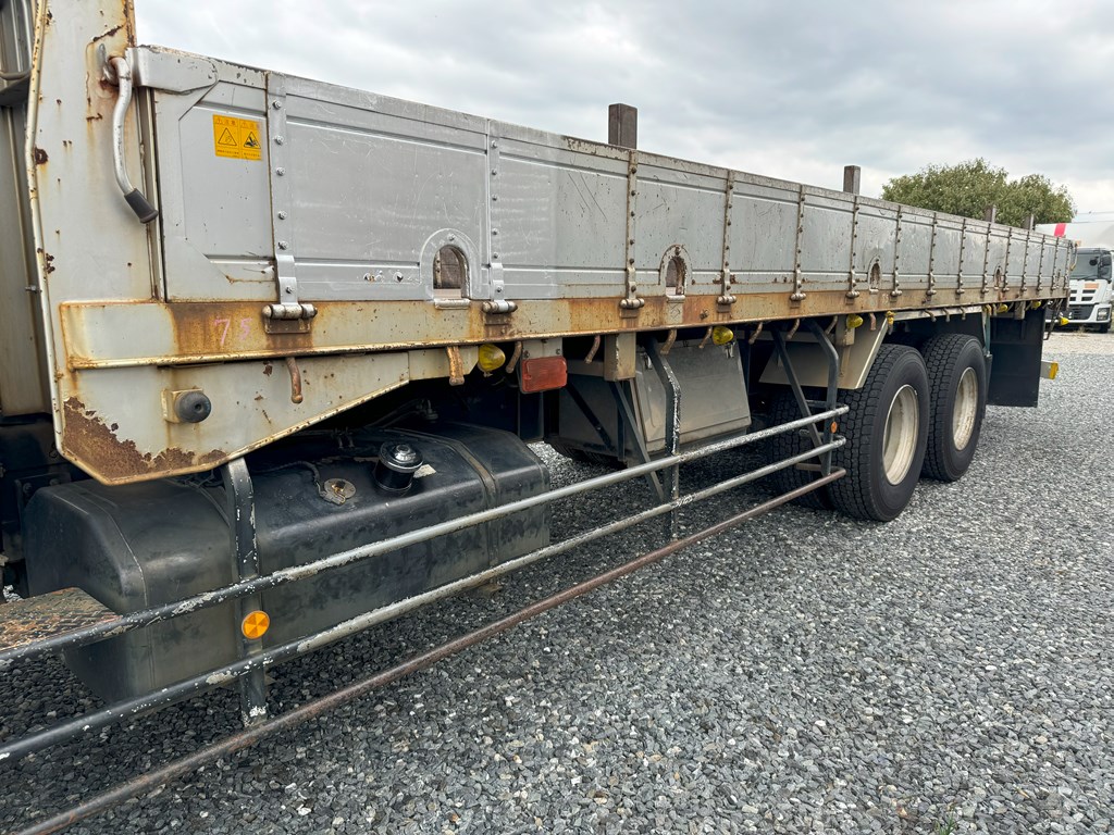 平成19年式☆ギガ2デフタダノZR503 3段ラジコンフックイン|中古トラックの販売・買取・査定のアイナビ