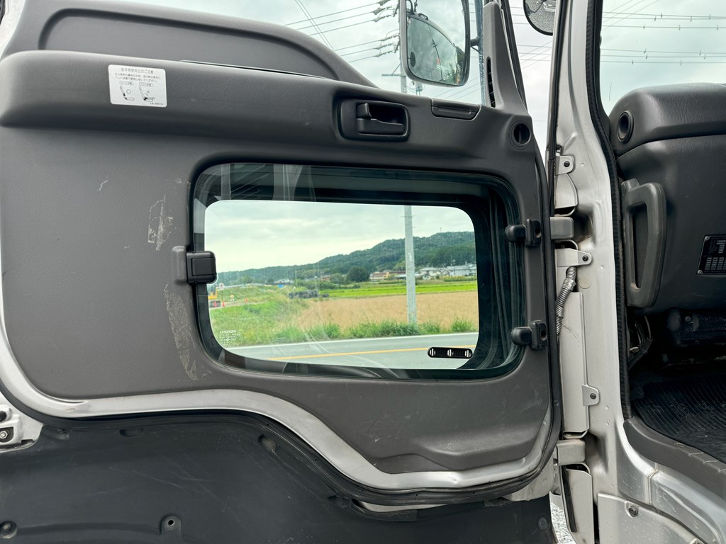 平成19年式☆ギガ2デフタダノZR503 3段ラジコンフックイン|中古トラックの販売・買取・査定のアイナビ