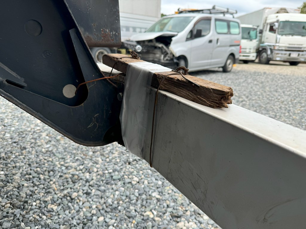 平成19年式☆ギガ2デフタダノZR503 3段ラジコンフックイン|中古トラックの販売・買取・査定のアイナビ