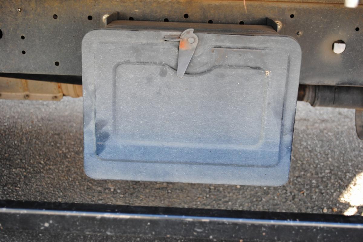 H30デュトロ ワイド超ロング PG付平ボディ 2t|中古トラックの販売・買取・査定のアイナビ