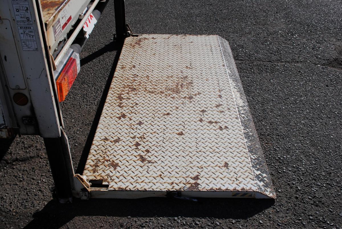 H30デュトロ ワイド超ロング PG付平ボディ 2t|中古トラックの販売・買取・査定のアイナビ