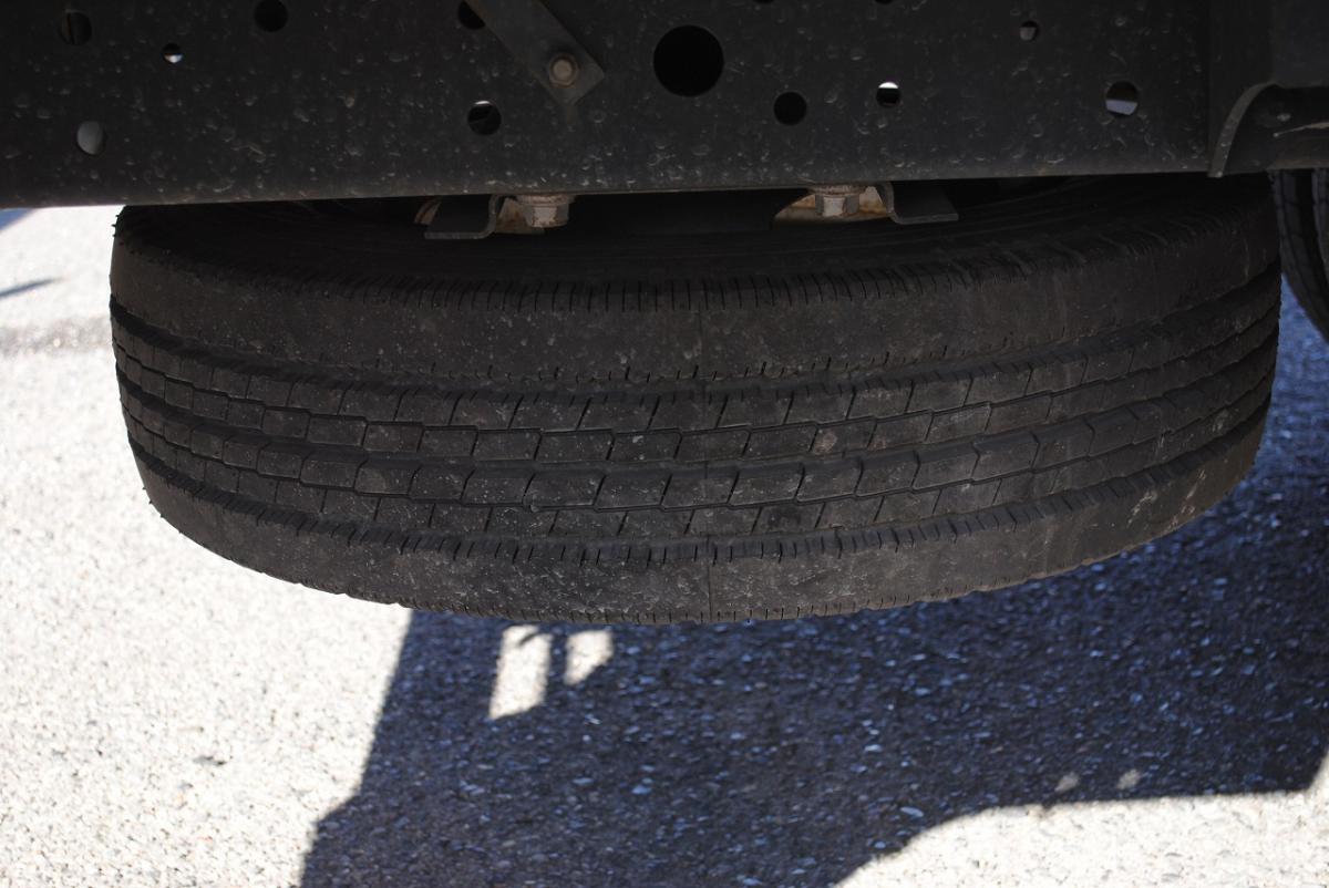 H30デュトロ ワイド超ロング PG付平ボディ 2t|中古トラックの販売・買取・査定のアイナビ