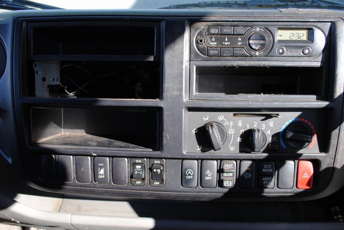 H30デュトロ ワイド超ロング PG付平ボディ 2t|中古トラックの販売・買取・査定のアイナビ