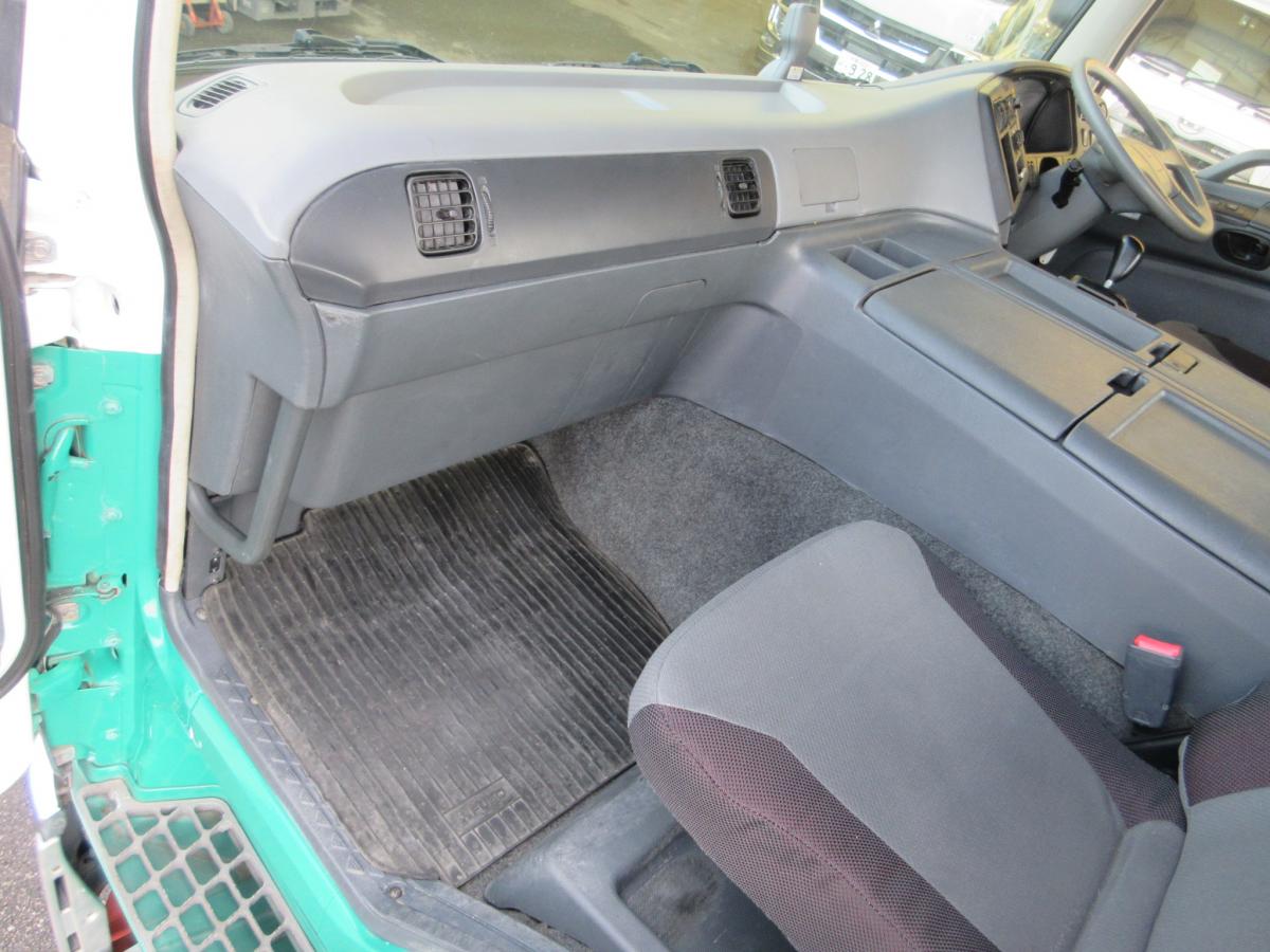 新明和製 粉粒体運搬車 バラセメント 容積14450L !!|中古トラックの販売・買取・査定のアイナビ