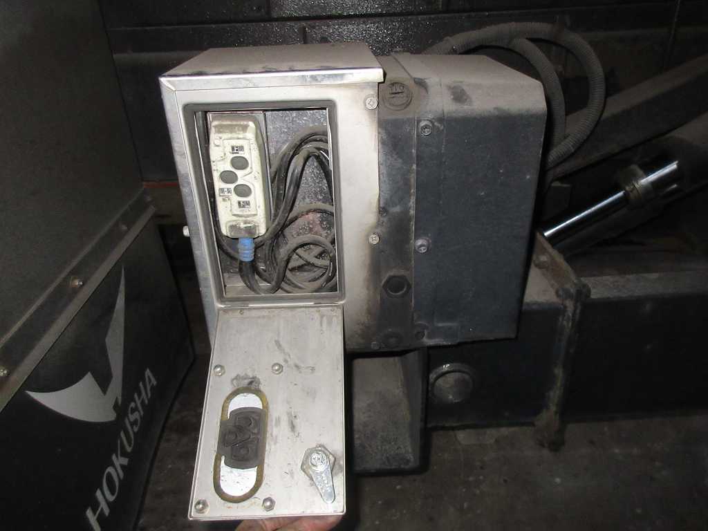 コンドル増トン7200アルミバンパワーゲート付き|中古トラックの販売・買取・査定のアイナビ