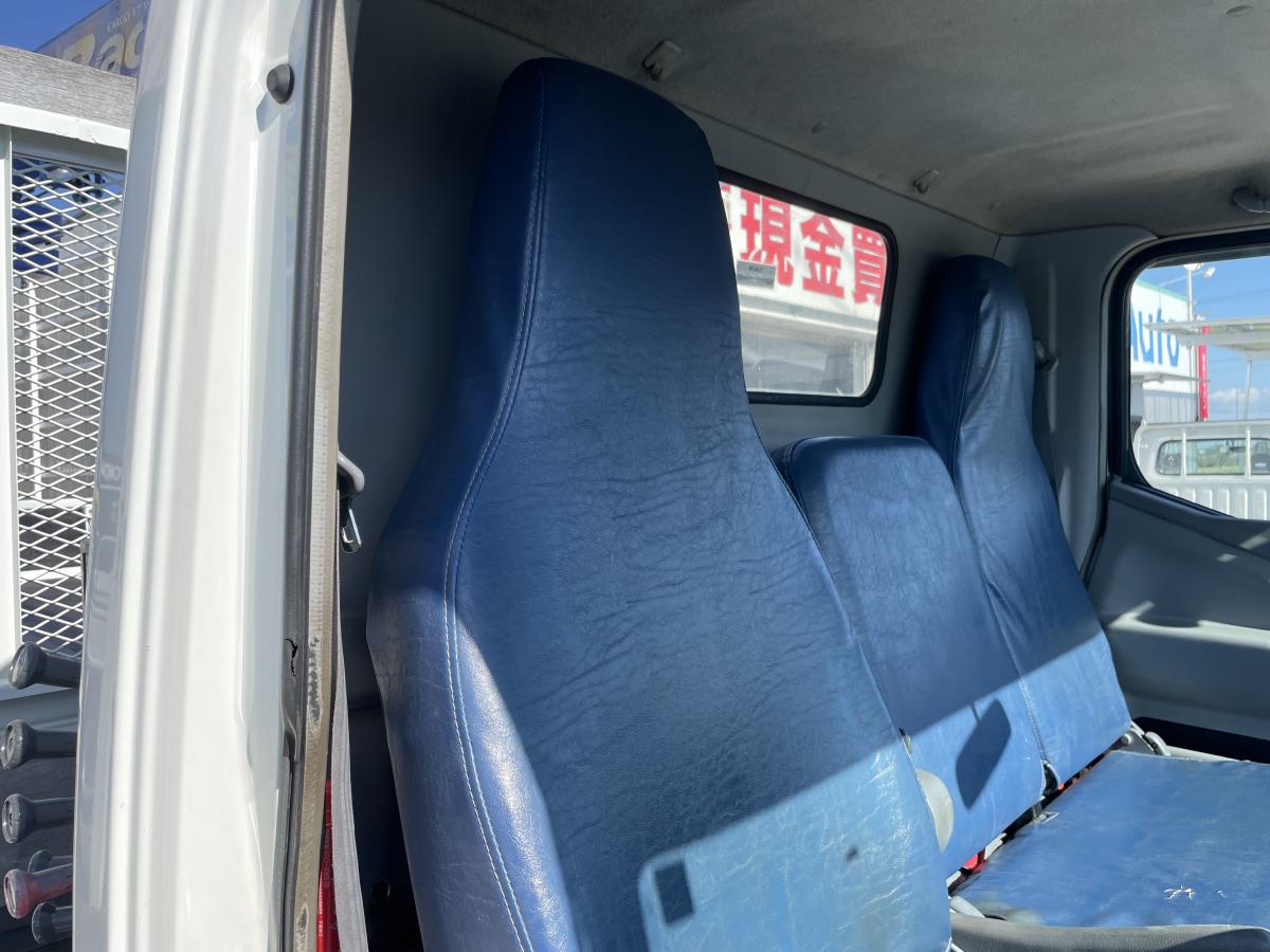 H18キャンター2t平ボディ 3段クレーンラジコン付|中古トラックの販売・買取・査定のアイナビ