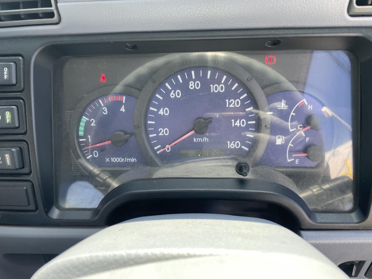 H18キャンター2t平ボディ 3段クレーンラジコン付|中古トラックの販売・買取・査定のアイナビ