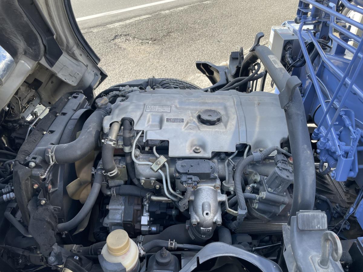 H18キャンター2t平ボディ 3段クレーンラジコン付|中古トラックの販売・買取・査定のアイナビ