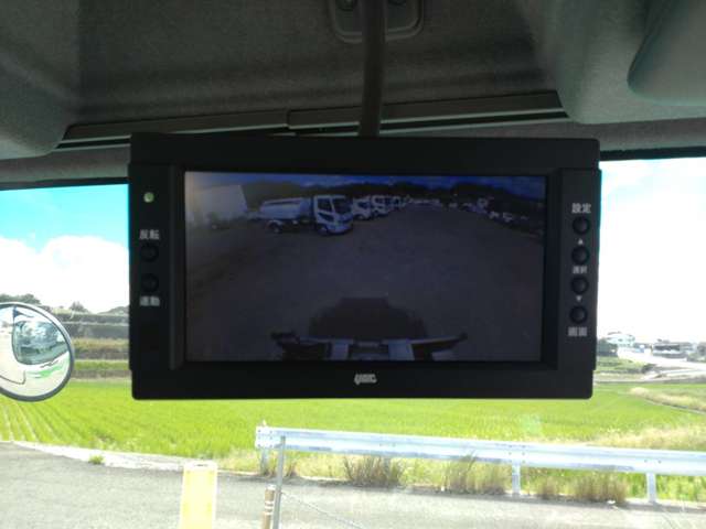 いすゞフォワード 4トン ステンレス タンクローリー 2層4KL|中古トラックの販売・買取・査定のアイナビ