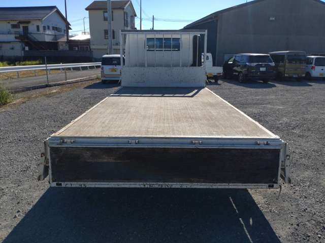 日野自動車デュトロ 2tヒラボディ ワイドロング 全低床|中古トラックの販売・買取・査定のアイナビ